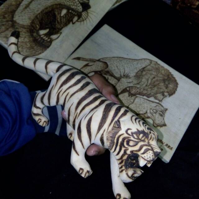 macan kayu